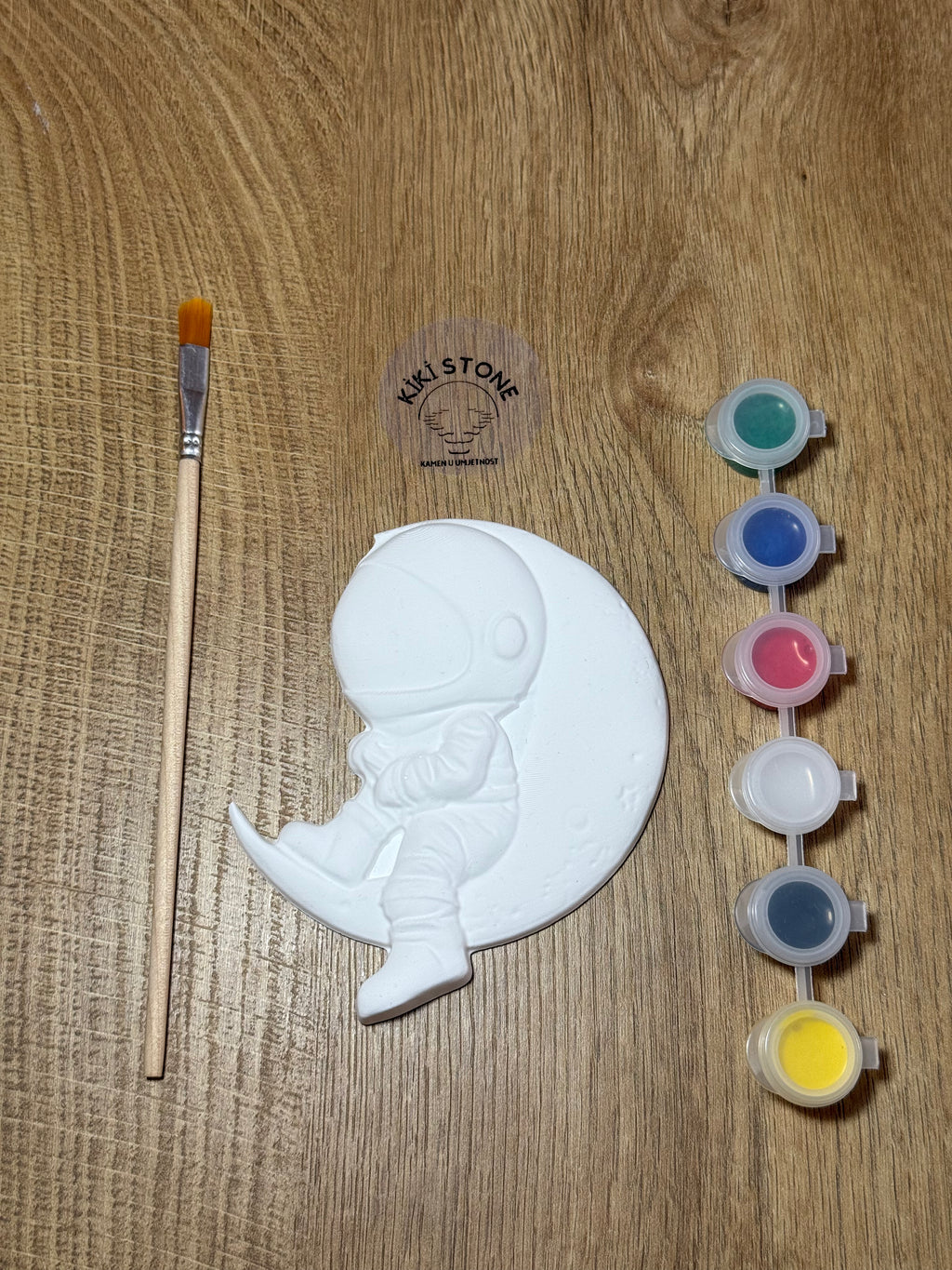 Astronaut on the Moon Stone Painting Set