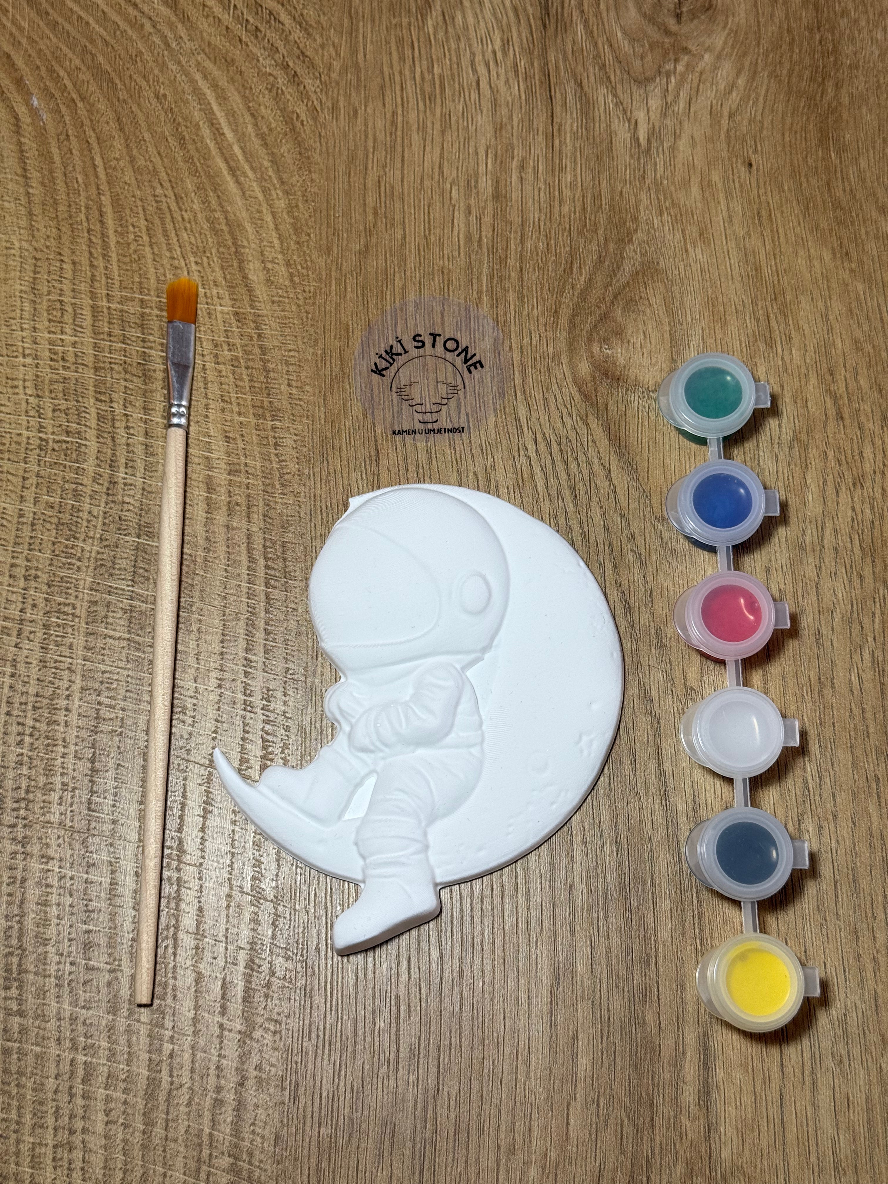Astronaut on the Moon Stone Painting Set